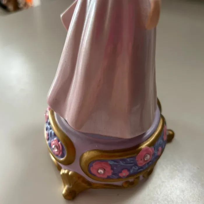 Boite à musique figurine disney la belle au bois dormant porcelaine - photo numéro 11