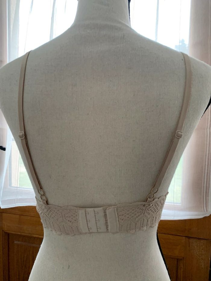 Soutien gorge - photo numéro 3