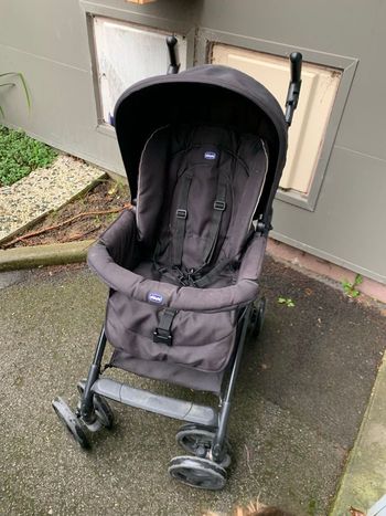 Poussette Chicco trio living Sprint bon état