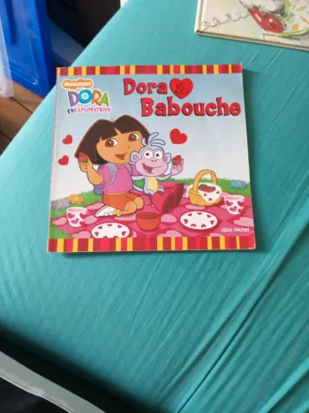 Dora et babouche