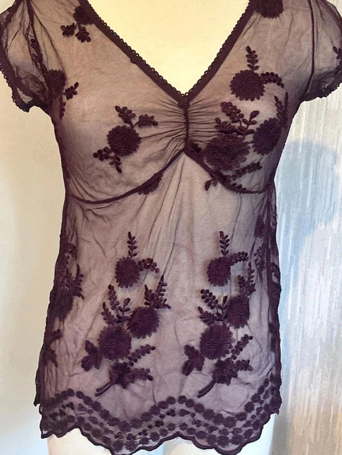 Blouse brodée transparente taille 38 marque h&m • - photo numéro 2