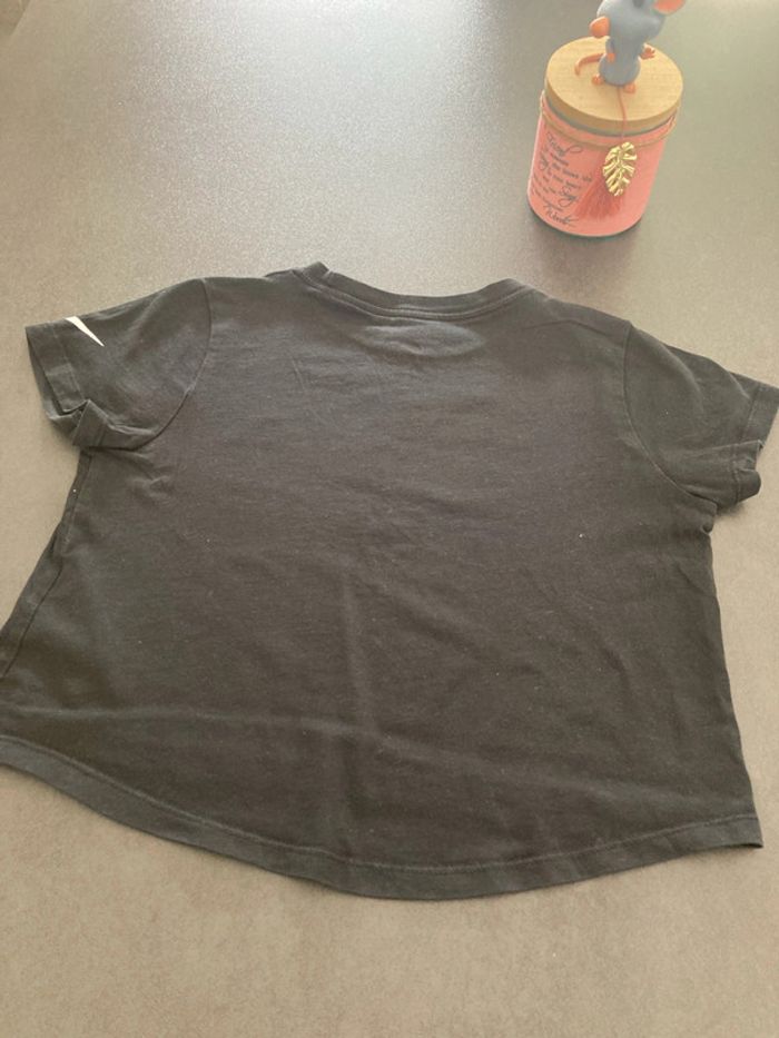 Nike tee shirt fille enfant taille 12 ans L 146 cms vêtement sport - photo numéro 4