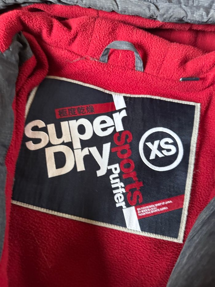 Doudoune à capuche Superdry bleu marine et rouge - photo numéro 5