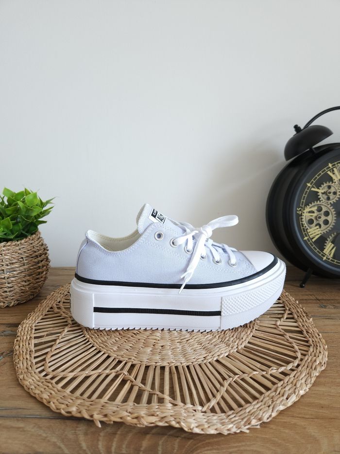 Baskets à plateforme Lilas Converse Pointure 39 - photo numéro 3