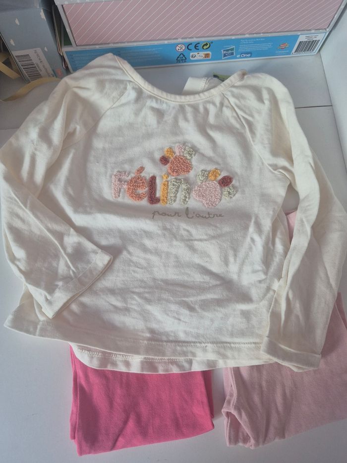 Lot vêtements bébé fille - photo numéro 2