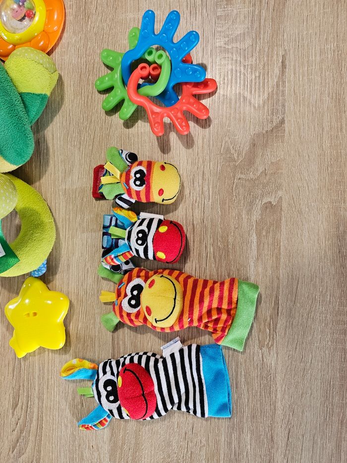 Lot de jouets bébé - photo numéro 4