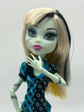 Frankie stein coffee bean monster high