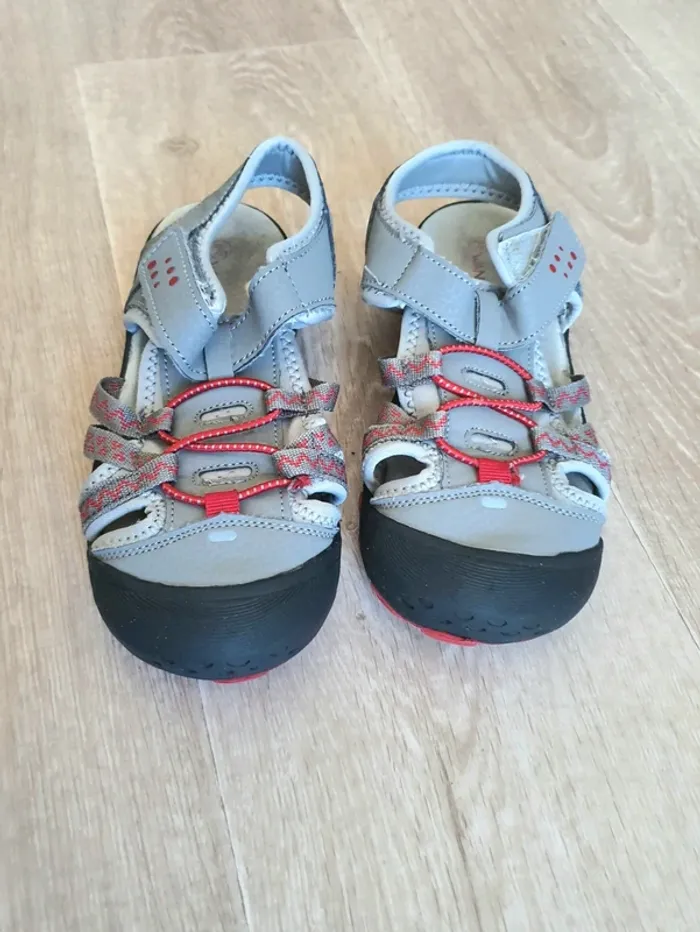 Sandales de randonnée taille 30-31 - photo numéro 4