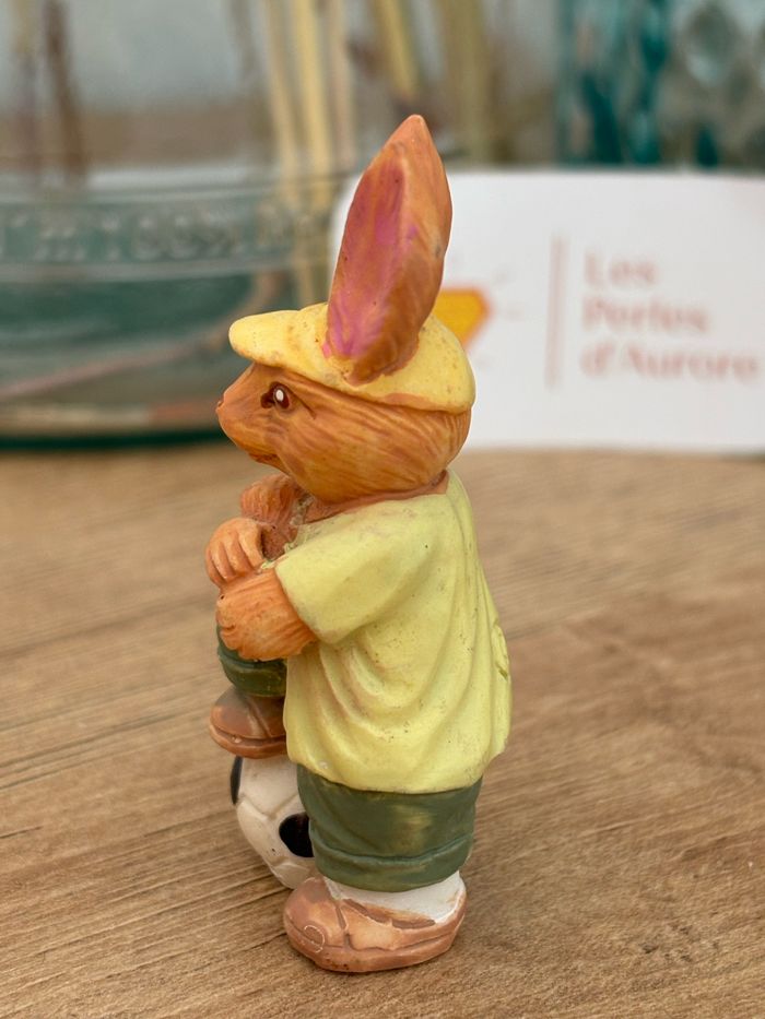 Figurine vintage lapin football - photo numéro 4