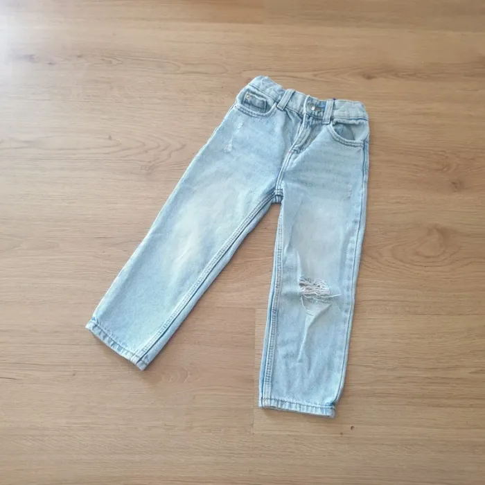 🩷 Jean droit taille haute Straigit 4 ans Kiabi #emyfleury_4ansfille - photo numéro 3