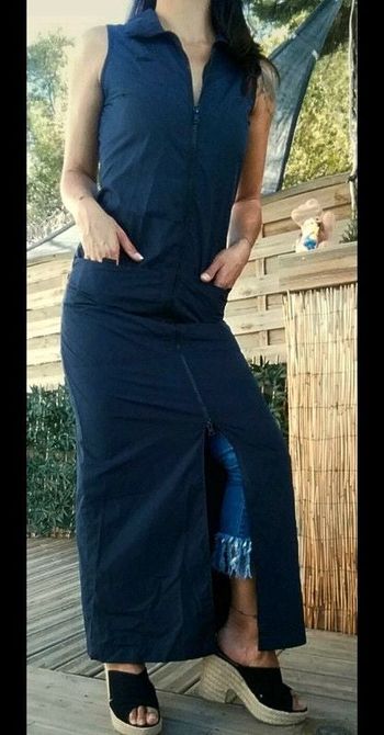 Robe longue noire ouverte collection sportwear de chez H&M