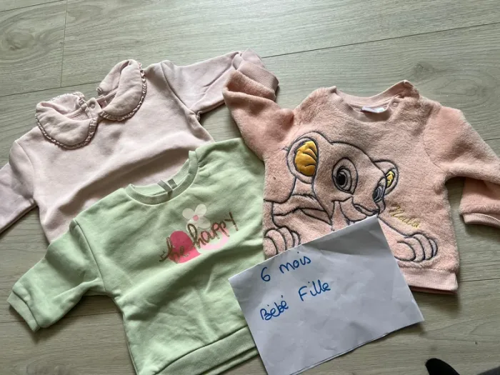 Lot de trois pulls