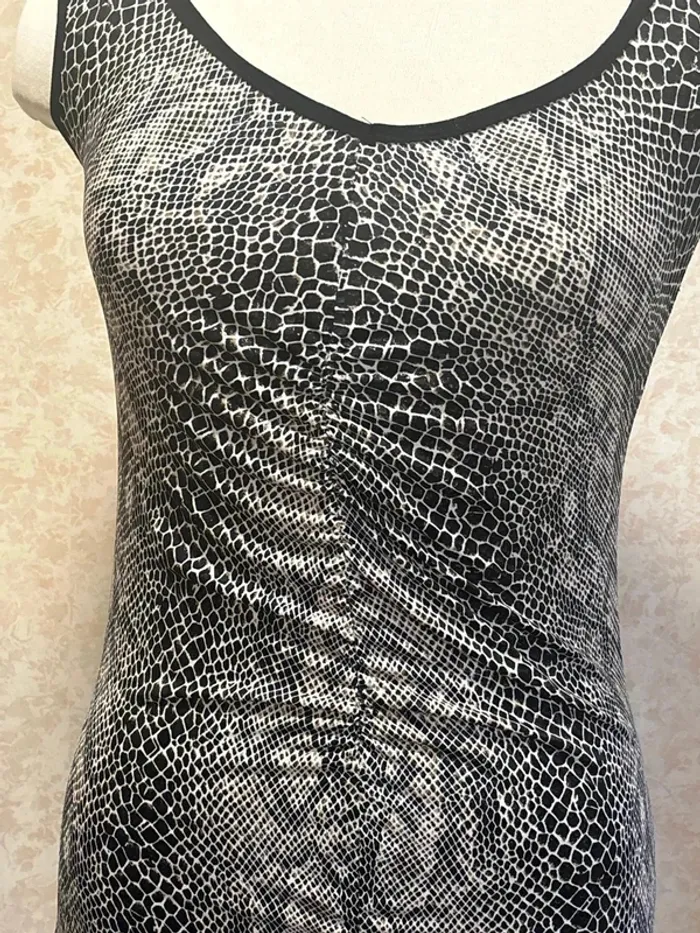 Blouse taille 36 style serpent - photo numéro 2