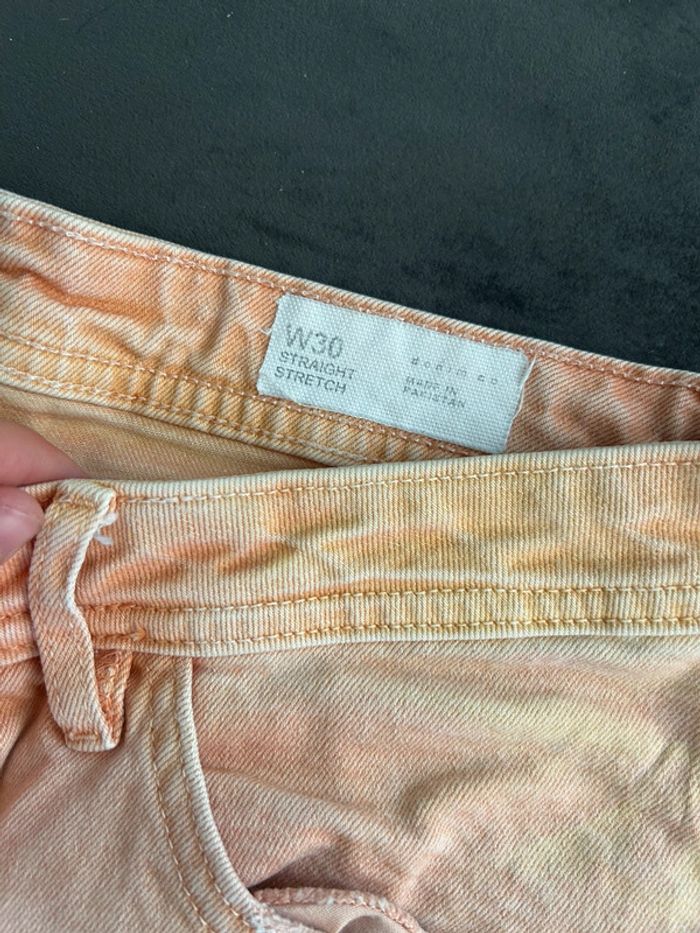 Short jean orangé - photo numéro 2