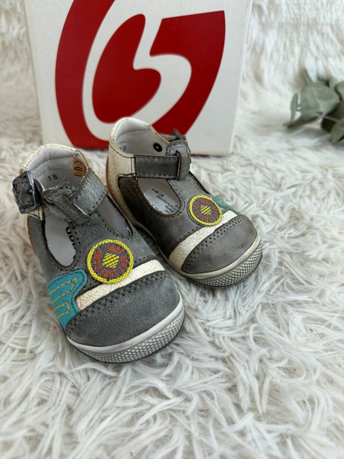 Paire de sandales bébé GBB taille 18 - photo numéro 2