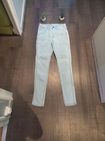 Jeans Levis taille 29 porte 1 fois