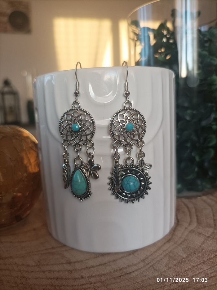 🌺 Boucles d'oreilles bohème argentées