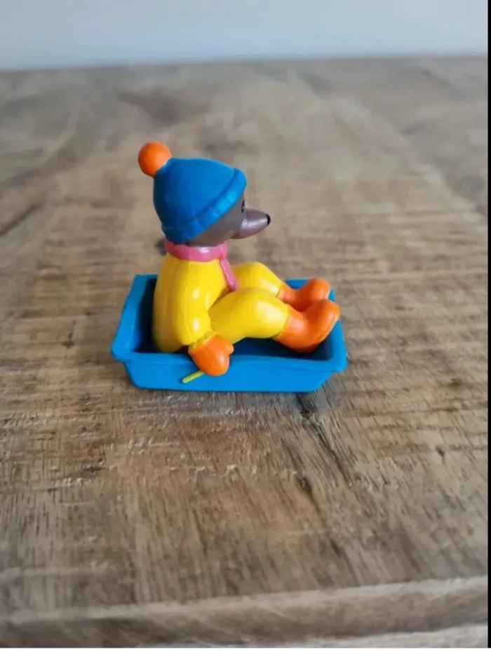 Figurine petit ours brun à la neige - photo numéro 4