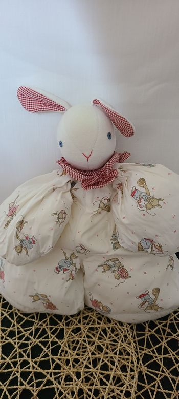 Doudou lapin blanc vichy rouge PRENATAL