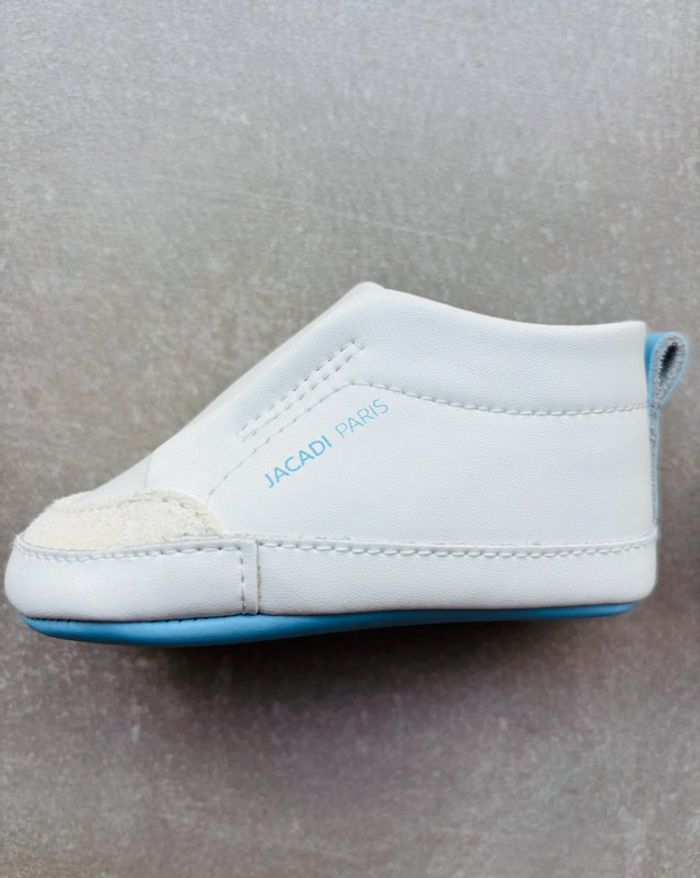 Magnifiques baskets en cuir souple bébé Jacadi blanches et bleu ciel neuves - photo numéro 4