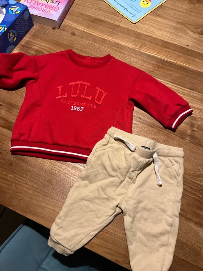 Sweat rouge 6 mois