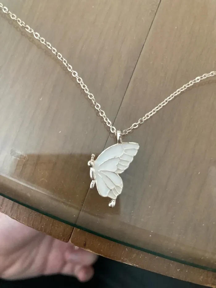 Collier papillon lovisa - photo numéro 2