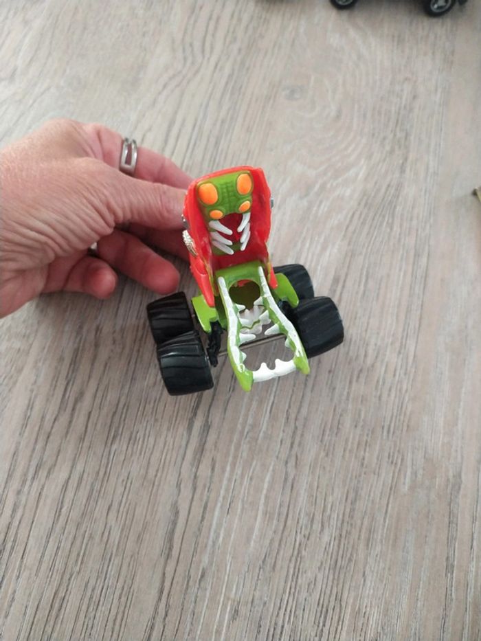 Voiture - photo numéro 7