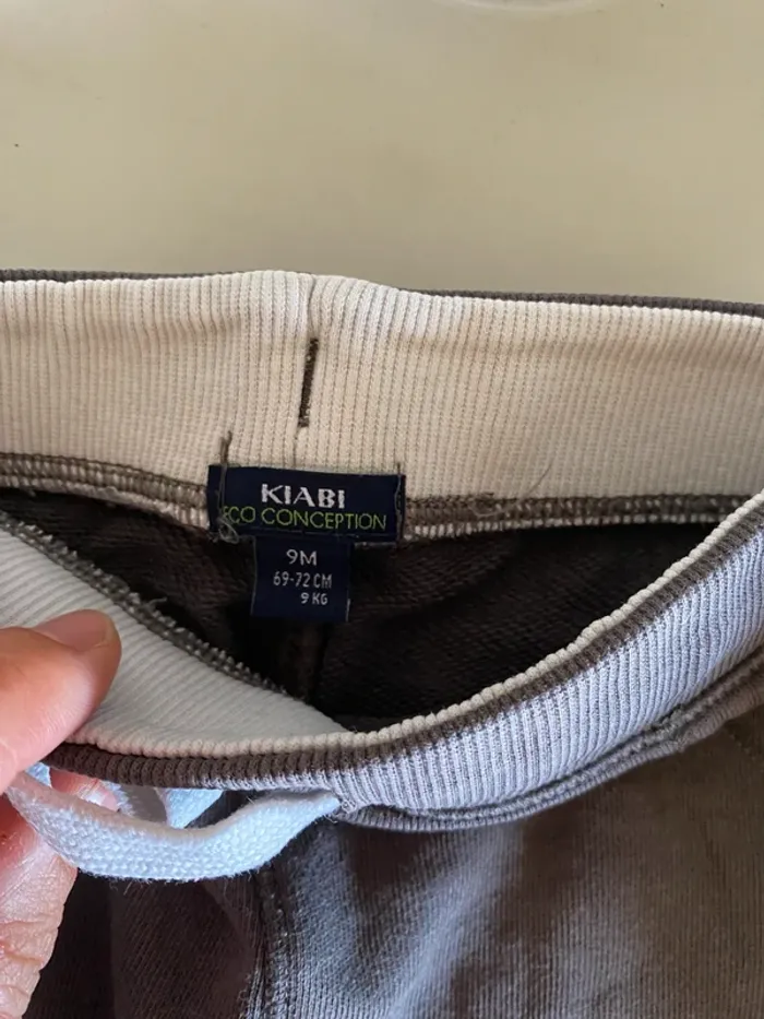 5 pantalons 12 mois - photo numéro 7