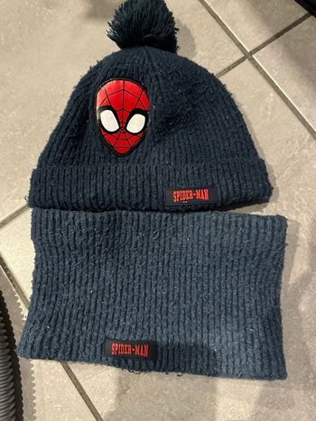 Tour de coup et bonnet