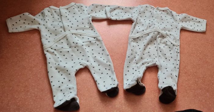 Pyjama 1mois - photo numéro 3