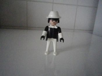 PERSONNAGE PLAYMOBIL
