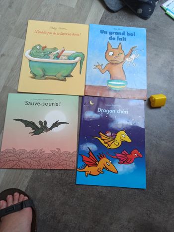 Lot de 4 livres école des loisirs