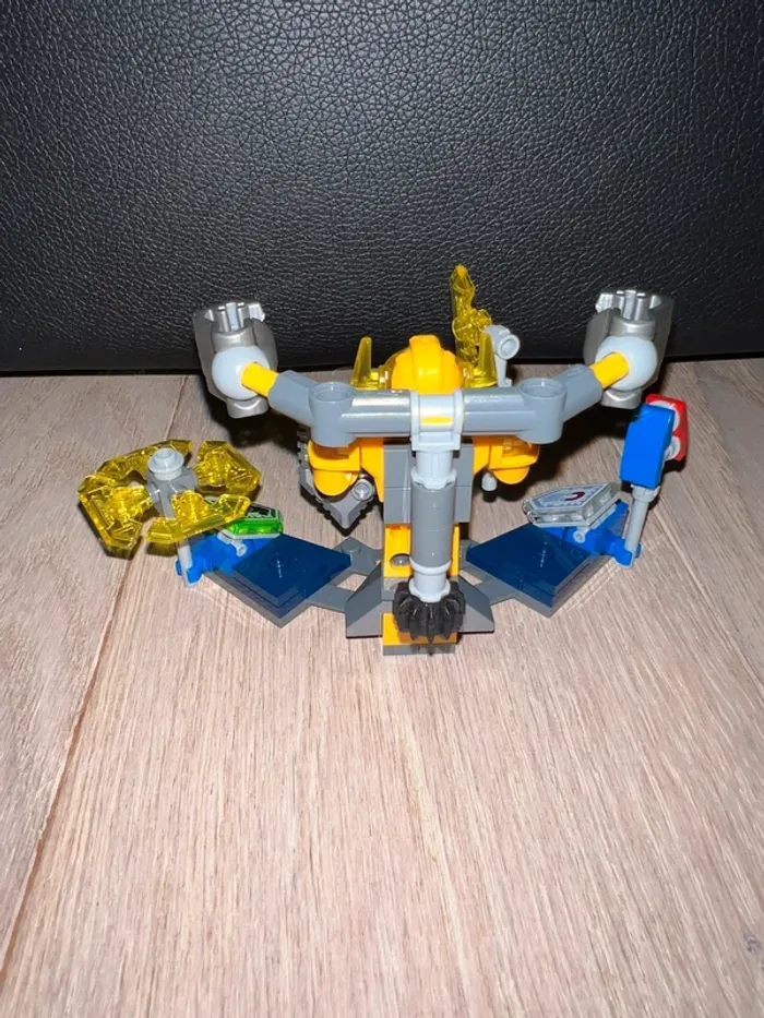 Lego nexo knights 70336 Axl l’ultime chevalier - photo numéro 3