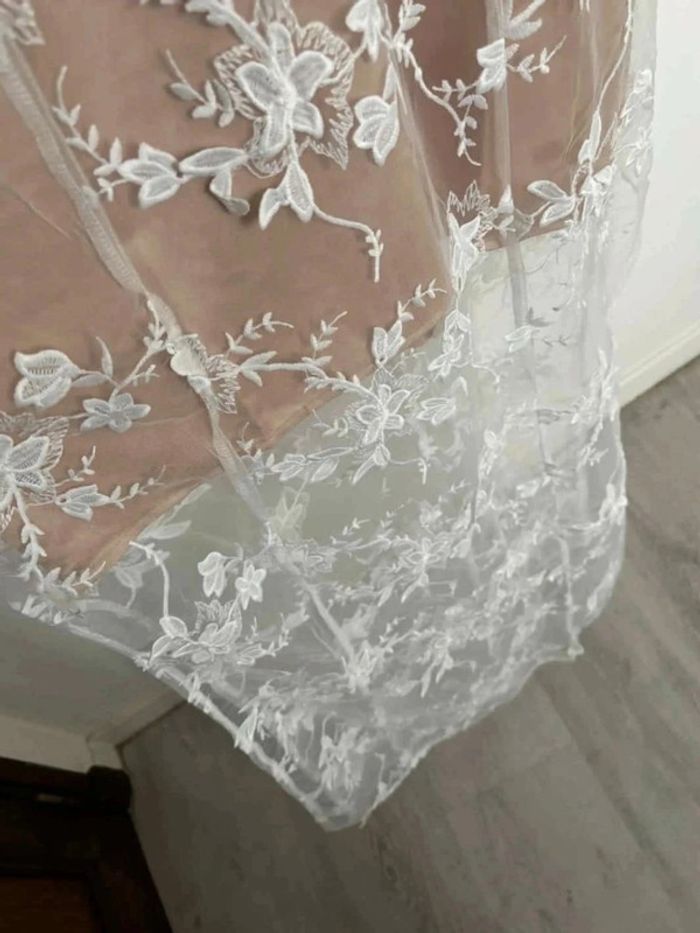 Robe de soirée en dentelle blanche - photo numéro 9