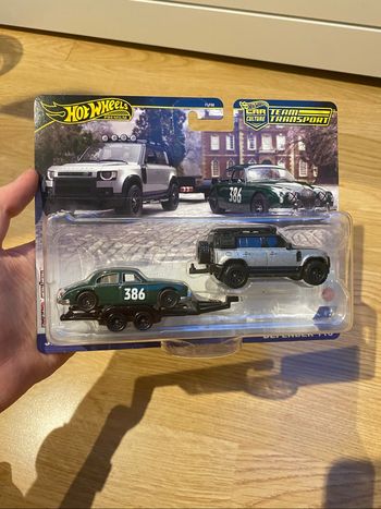 Hot Wheels  | Team Transport  |  | Jaguar MK1 - 2023 Land Rover Defender 110 | #74 | FLF56 - JBM29