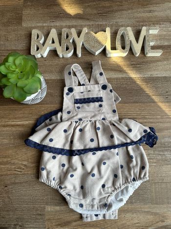 - Barboteuse Dolce Petit    - 6 mois - bon état, légère bouloche 