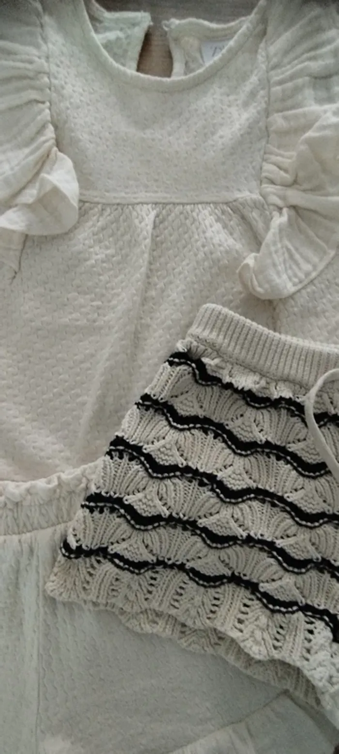 Lot Ensemble Zara fille 2 ans - photo numéro 2