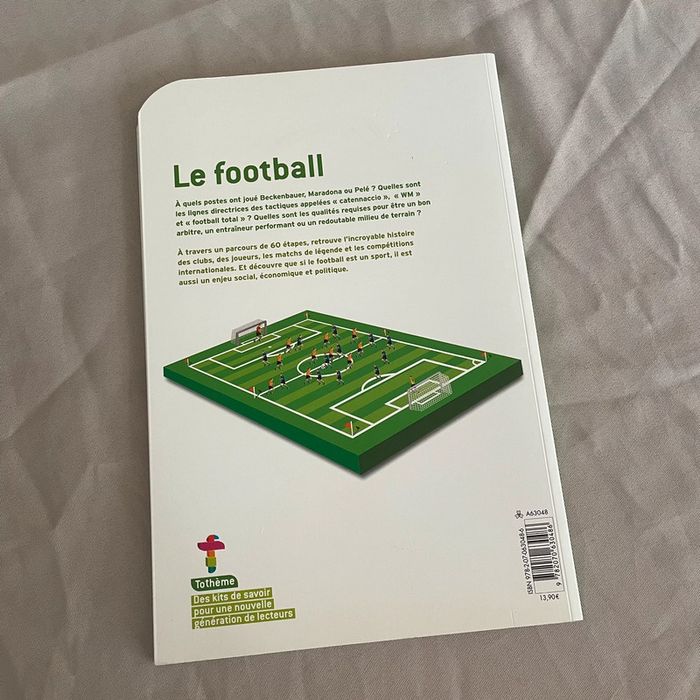 Livre « le football » - photo numéro 2