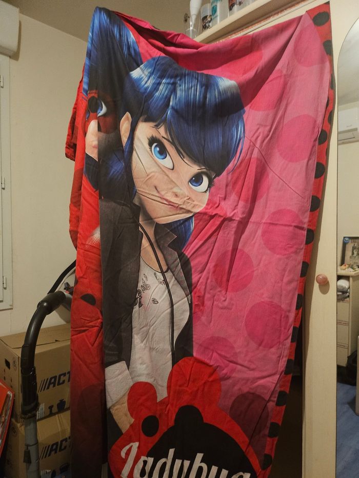 Miraculous parure lit