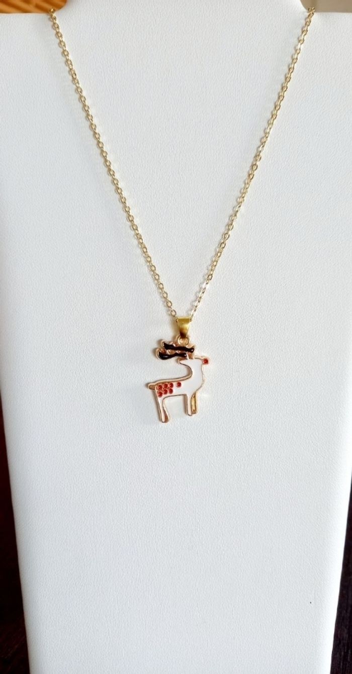 Collier doré Renne de Noël