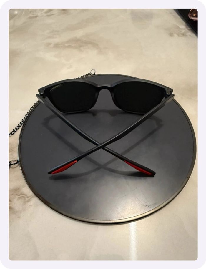 Lunette de soleil noire rouge - photo numéro 4