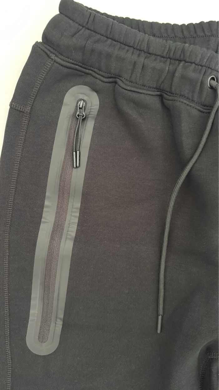 Pantalon Nike tech - photo numéro 4
