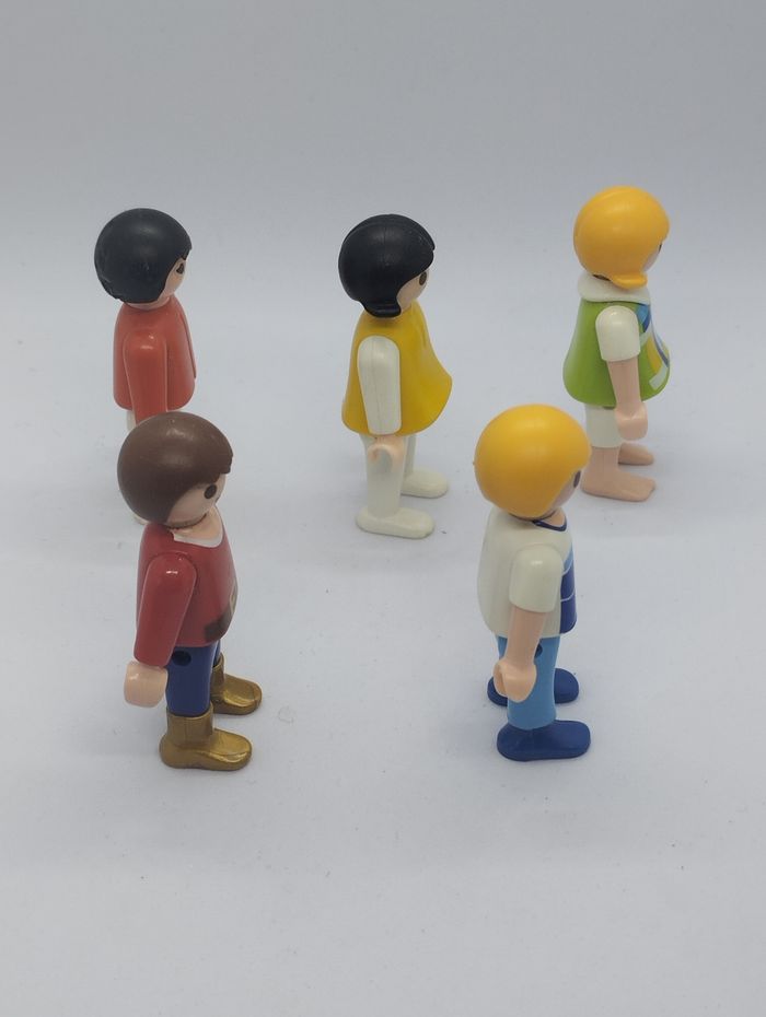 Playmobil lot n°4 de 5 enfants - photo numéro 2
