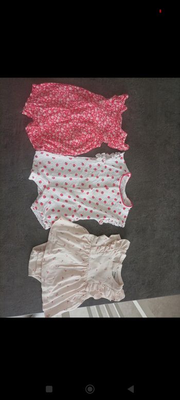 Combi short et robe taille 1 mois