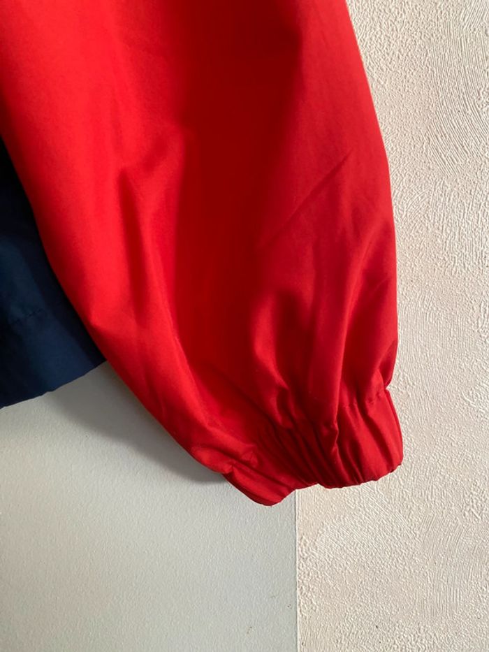 Imperméable rouge et bleu - photo numéro 3