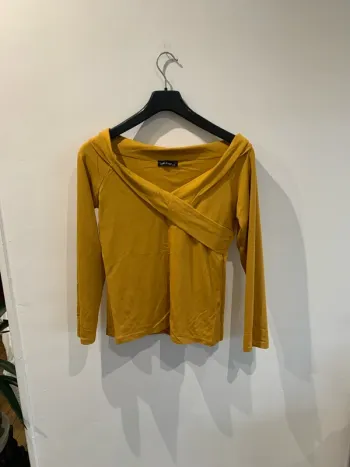 Pull décolleté