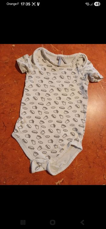 Body garçon taille 24 mois