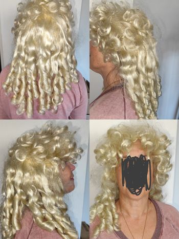 Perruque blonde boucles anglaise déguisement comtesse duchesse marie Antoinette Nelly Olson