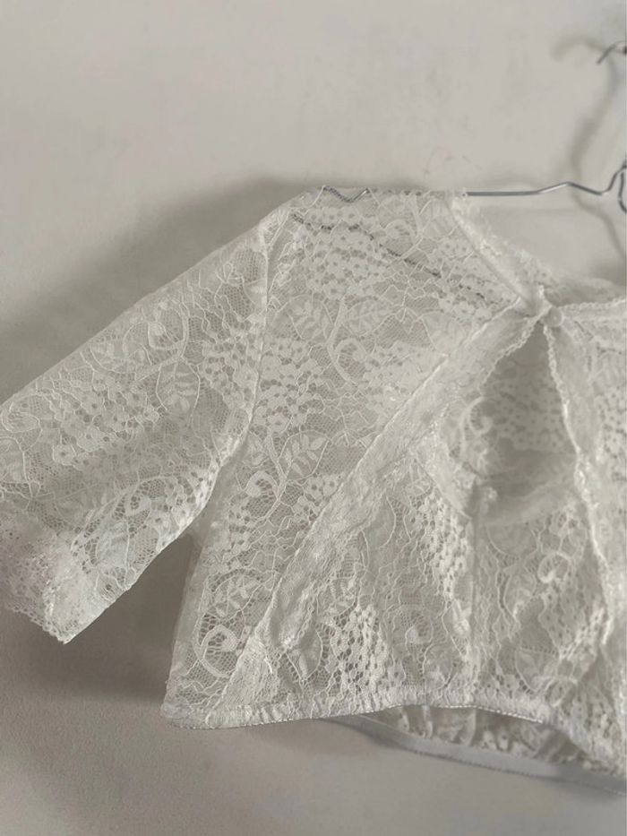 Top en dentelle - photo numéro 2