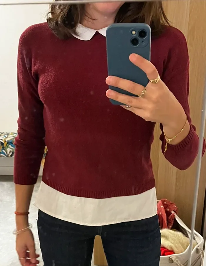 Pull bordeaux avec fausse chemise intégrée - photo numéro 3